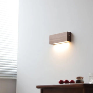 Celako™ Quadera Wall Light | Wood Bedside Lighting
